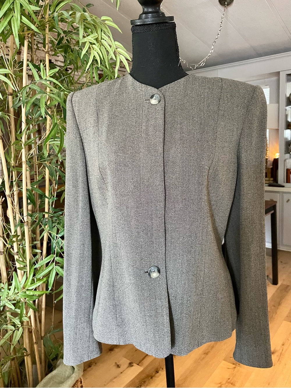 Jones New York Women’s Tailored Gray Jacket - Classic  Blazer size 10 New